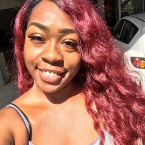 Meet your Posher, Jade